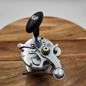 Vintage Pflueger Rocket No. 1355 Baitcasting Fishing Reel Chrome Made in USA